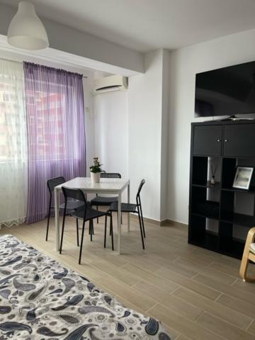 Zeini - Garsoniera Constanta Apartment Luaran gambar