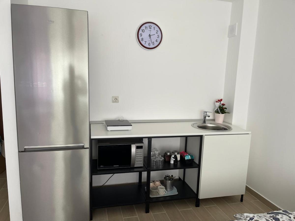Zeini - Garsoniera Constanta Apartment Luaran gambar